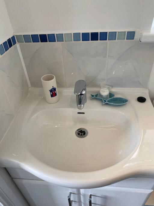 Rural Cosy Retreat For Two Near Port Isaac Apartment Delabole Екстериор снимка